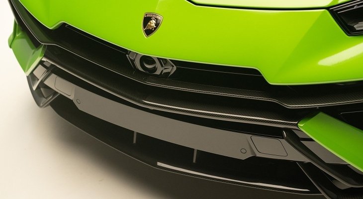 Novitec - Cover Front Bumper Middle Short Lamborghini Urus / S / Performante - Front Bumper Attachment